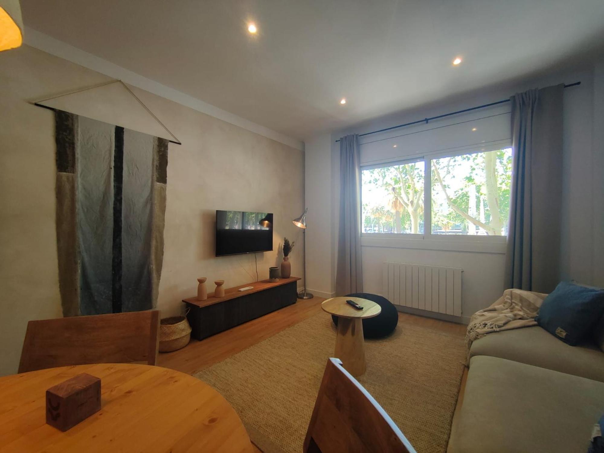 Lejlighed 2br Central Location *